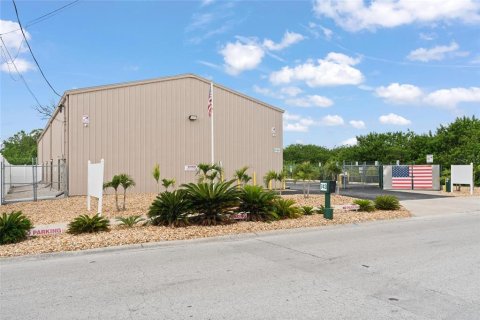 Commercial property in Tarpon Springs, Florida 620.12 sq.m. № 2239171 - photo 2