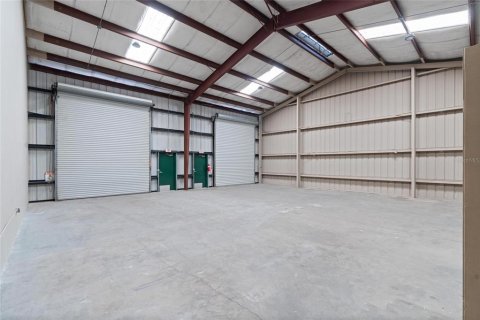 Commercial property in Tarpon Springs, Florida 620.12 sq.m. № 2239171 - photo 7