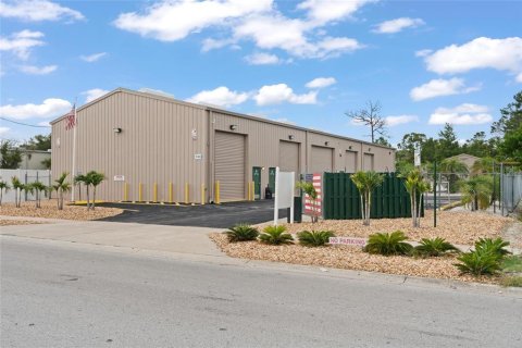 Commercial property in Tarpon Springs, Florida 620.12 sq.m. № 2239171