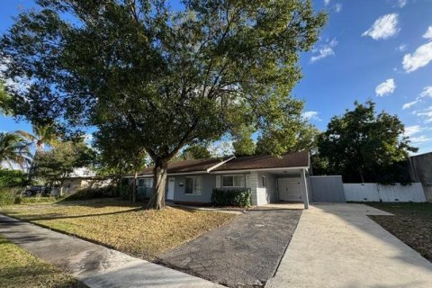 Casa en venta en Boca Raton, Florida, 3 dormitorios, 135.64 m2 № 2271724 - foto 4