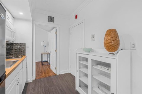 Copropriété à vendre à Miami Beach, Floride: 1 chambre, 39.76 m2 № 1683627 - photo 6