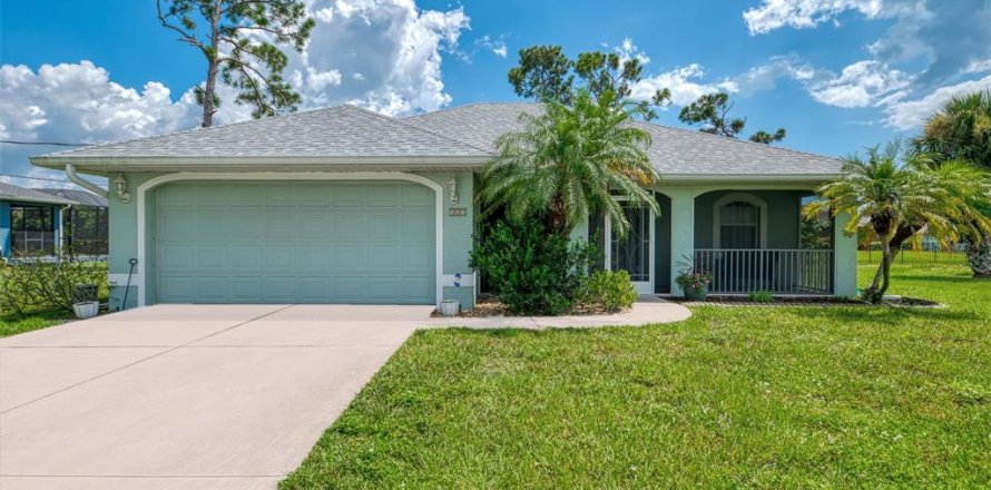 House in Rotonda, Florida 3 bedrooms, 115.76 sq.m. № 1894487