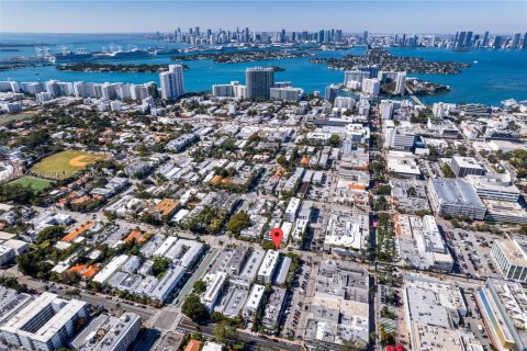Condominio en venta en Miami Beach, Florida, 1 dormitorio, 57.13 m2 № 2090556 - foto 14