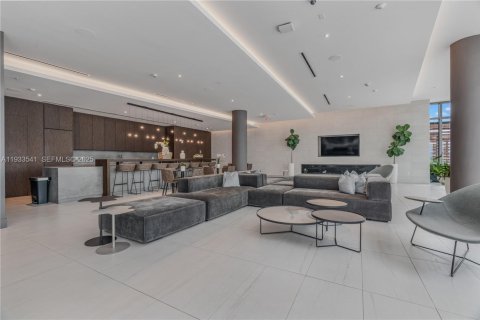 Снять в аренду кондоминиум в Майами, Флорида 1 спальня, 72.46м2, № 1991310 - фото 15