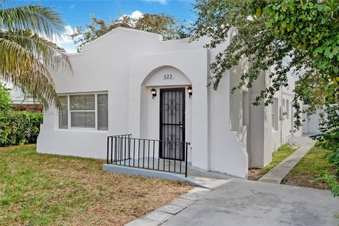 Casa en Miami, Florida 3 dormitorios, 133.04 m2 № 2375276