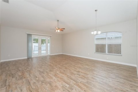 Casa en venta en Wesley Chapel, Florida, 3 dormitorios, 166.3 m2 № 1903707 - foto 2