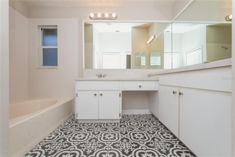 Casa en venta en Wesley Chapel, Florida, 3 dormitorios, 166.3 m2 № 1903707 - foto 10