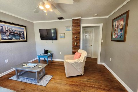 House in Clearwater, Florida 2 bedrooms, 70.88 sq.m. № 1831924 - photo 7