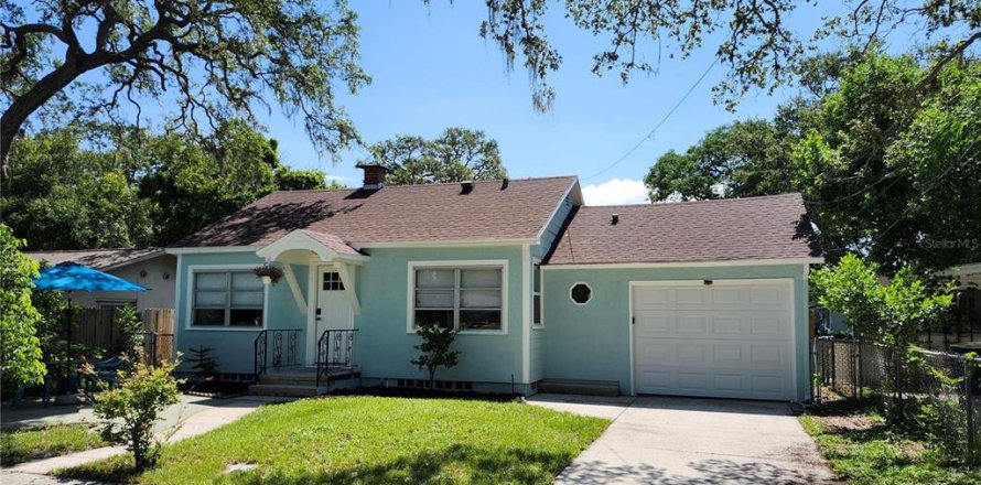 House in Clearwater, Florida 2 bedrooms, 70.88 sq.m. № 1831924