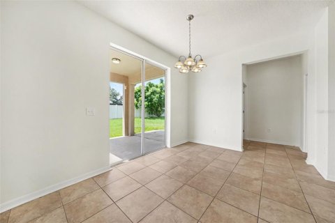 Villa ou maison à vendre à Kissimmee, Floride: 3 chambres, 244.61 m2 № 2308386 - photo 13