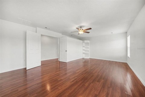 Villa ou maison à vendre à Kissimmee, Floride: 3 chambres, 244.61 m2 № 2308386 - photo 6