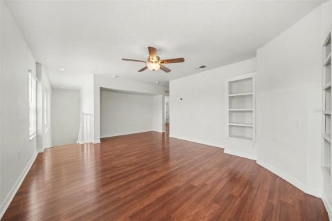 Villa ou maison à vendre à Kissimmee, Floride: 3 chambres, 244.61 m2 № 2308386 - photo 5