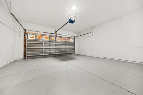 Villa ou maison à vendre à Kissimmee, Floride: 3 chambres, 244.61 m2 № 2308386 - photo 23