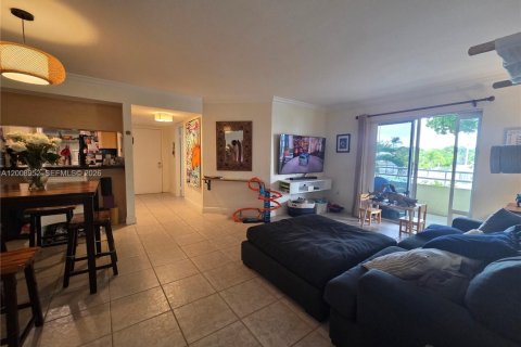 Copropriété à louer à Miami, Floride: 2 chambres, 97.55 m2 № 2073209 - photo 3