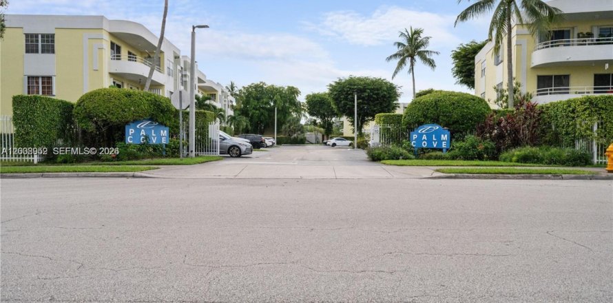 Condo à Miami, Floride, 2 chambres № 2073209