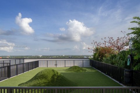 Apartamento en alquiler en Miami, Florida, 1 dormitorio, 44.41 m2 № 2264665 - foto 14