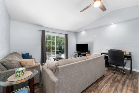 House in Gainesville, Florida 2 bedrooms, 75.99 sq.m. № 2121135 - photo 7