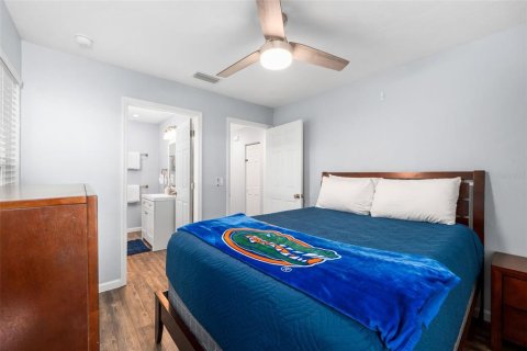 House in Gainesville, Florida 2 bedrooms, 75.99 sq.m. № 2121135 - photo 14
