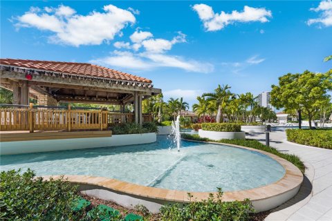 Condo in Aventura, Florida, 2 bedrooms  № 2017859 - photo 24