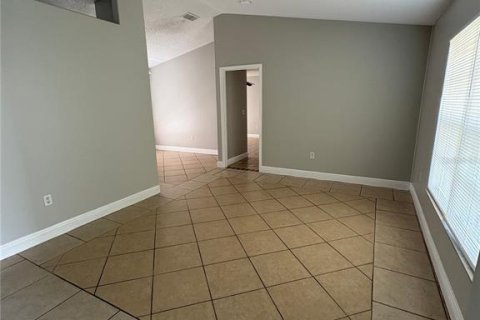 House in Kissimmee, Florida 3 bedrooms, 145.48 sq.m. № 2216726 - photo 4