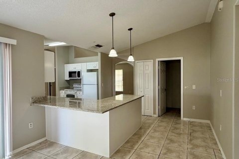 House in Kissimmee, Florida 3 bedrooms, 145.48 sq.m. № 2216726 - photo 7