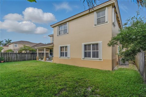 Villa ou maison à vendre à Miami, Floride: 4 chambres, 263.01 m2 № 1938020 - photo 26