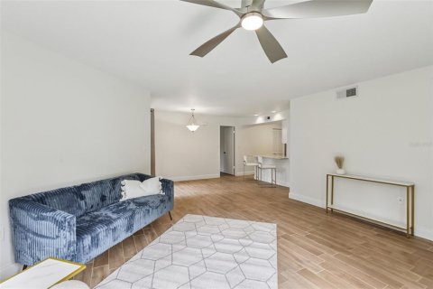 Copropriété à louer à Palm Harbor, Floride: 2 chambres, 97.55 m2 № 2432800 - photo 7