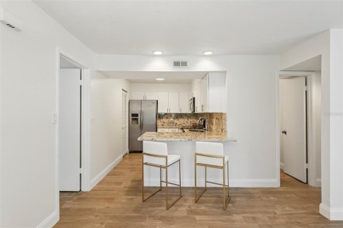 Copropriété à louer à Palm Harbor, Floride: 2 chambres, 97.55 m2 № 2432800 - photo 12