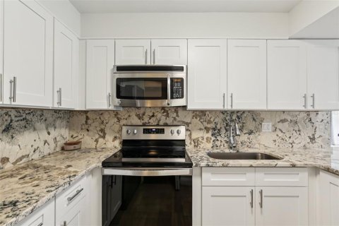 Copropriété à louer à Palm Harbor, Floride: 2 chambres, 97.55 m2 № 2432800 - photo 15