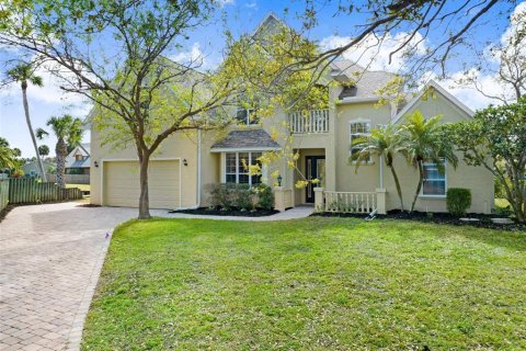 House in Merrit Island, Florida 4 bedrooms, 232.63 sq.m. № 1538444 - photo 1