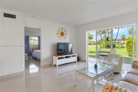 Condominio en venta en Delray Beach, Florida, 2 dormitorios, 85.93 m2 № 2057935 - foto 6
