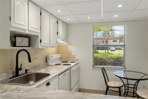 Condominio en venta en Delray Beach, Florida, 2 dormitorios, 85.93 m2 № 2057935 - foto 13