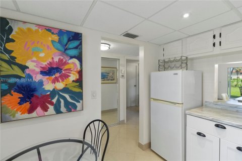Condominio en venta en Delray Beach, Florida, 2 dormitorios, 85.93 m2 № 2057935 - foto 15