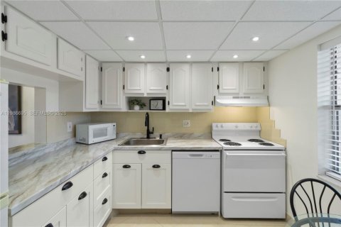 Condominio en venta en Delray Beach, Florida, 2 dormitorios, 85.93 m2 № 2057935 - foto 12