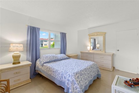 Condominio en venta en Delray Beach, Florida, 2 dormitorios, 85.93 m2 № 2057935 - foto 17