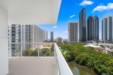 Copropriété à vendre à Sunny Isles Beach, Floride: 3 chambres, 141.68 m2 № 1779228 - photo 10