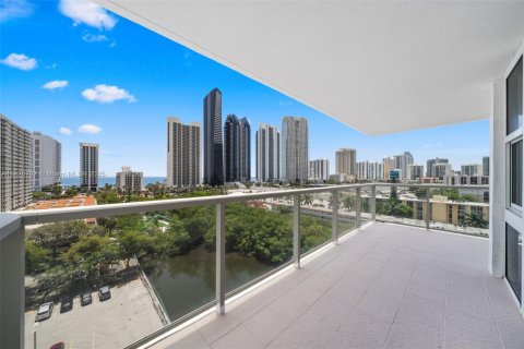 Copropriété à vendre à Sunny Isles Beach, Floride: 3 chambres, 141.68 m2 № 1779228 - photo 12
