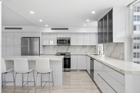 Copropriété à vendre à Sunny Isles Beach, Floride: 3 chambres, 141.68 m2 № 1779228 - photo 6
