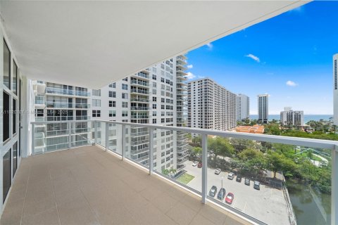 Copropriété à vendre à Sunny Isles Beach, Floride: 3 chambres, 141.68 m2 № 1779228 - photo 13