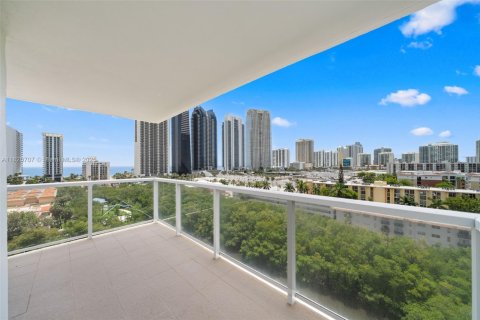 Copropriété à vendre à Sunny Isles Beach, Floride: 3 chambres, 141.68 m2 № 1779228 - photo 11