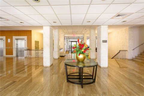 Copropriété à louer à Hallandale Beach, Floride: 1 chambre, 80.82 m2 № 1947155 - photo 25