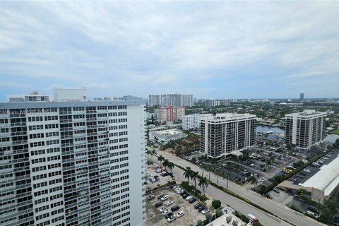 Copropriété à louer à Hallandale Beach, Floride: 1 chambre, 80.82 m2 № 1947155 - photo 21