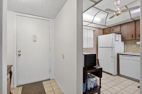 Copropriété à vendre à Margate, Floride: 2 chambres, 89 m2 № 2154146 - photo 2