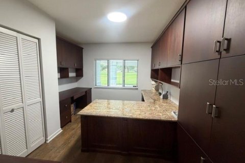 House in Winter Haven, Florida 3 bedrooms, 280.56 sq.m. № 2314974 - photo 17