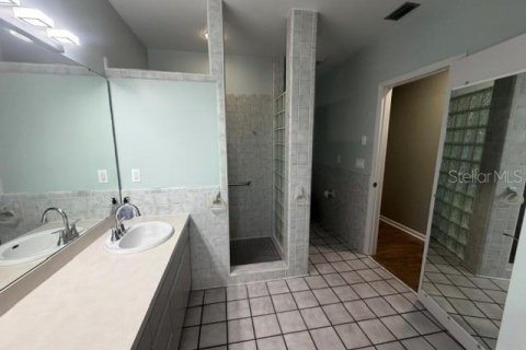 House in Winter Haven, Florida 3 bedrooms, 280.56 sq.m. № 2314974 - photo 21
