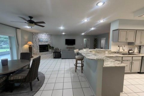 House in Winter Haven, Florida 3 bedrooms, 280.56 sq.m. № 2314974 - photo 16