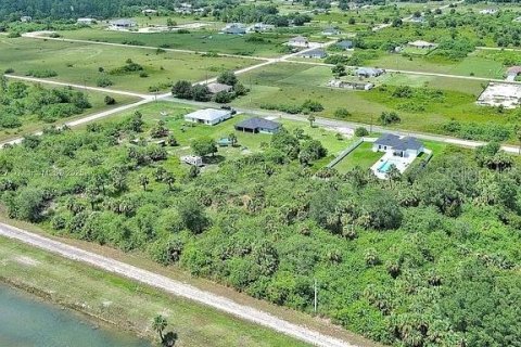 Land in Lehigh Acres, Florida № 2164344 - photo 4