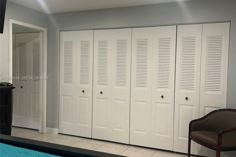 Condominio en venta en West Palm Beach, Florida, 1 dormitorio, 60.01 m2 № 2024991 - foto 10