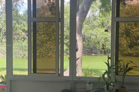 Condominio en venta en West Palm Beach, Florida, 1 dormitorio, 60.01 m2 № 2024991 - foto 17