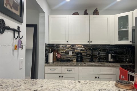 Condominio en venta en West Palm Beach, Florida, 1 dormitorio, 60.01 m2 № 2024991 - foto 5